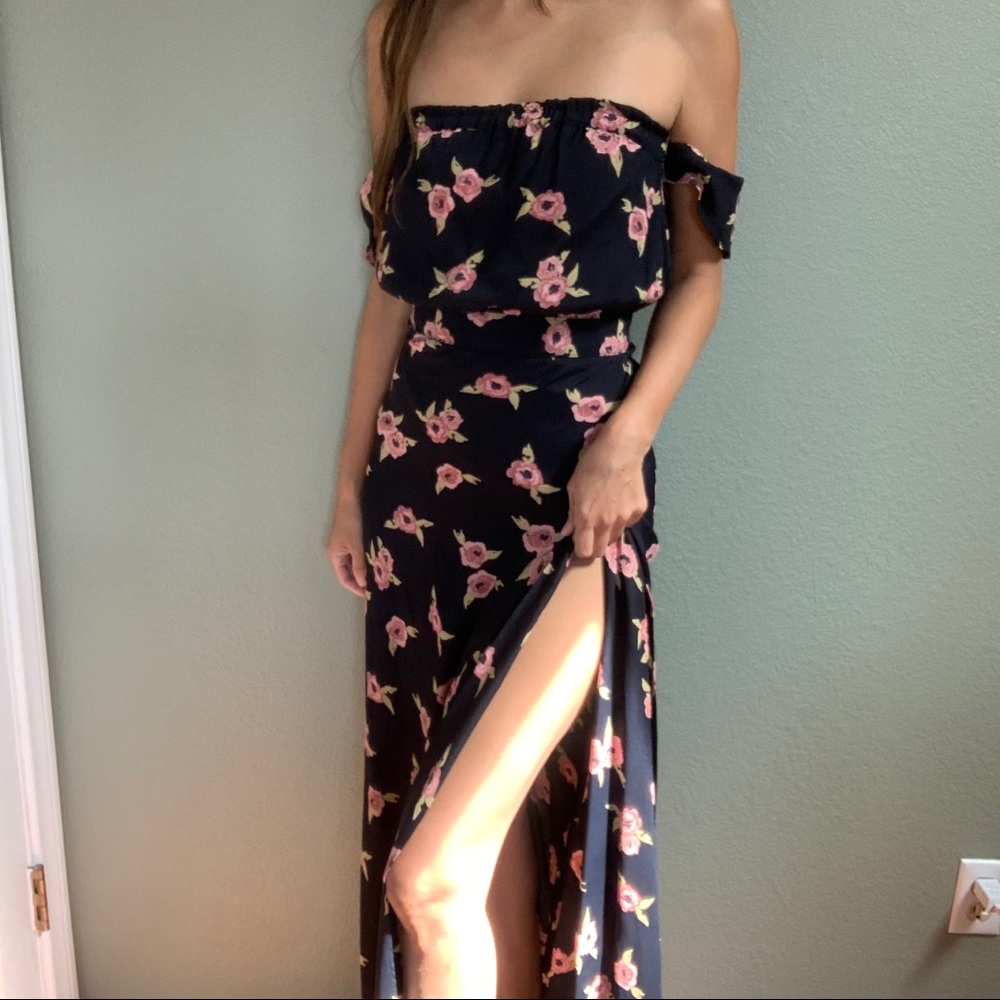Beautiful Flynn Skye “Bella” maxi dress size Small